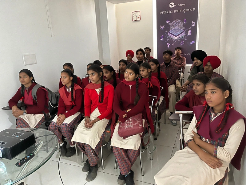 A hands-on learning session with Nag Kalan GSSS students, organized by Webcooks.