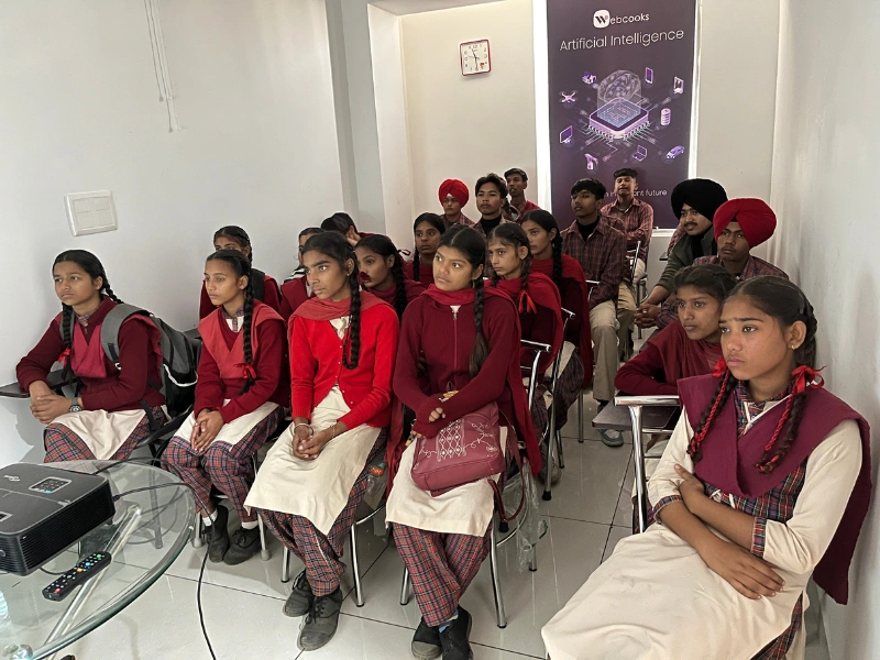 A hands-on learning session with Nag Kalan GSSS students, organized by Webcooks.