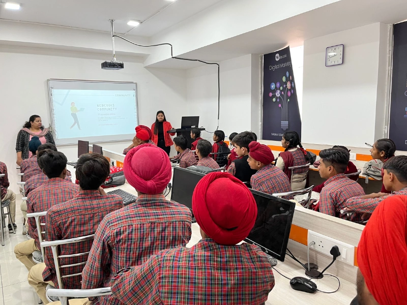 A hands-on learning session with Nag Kalan GSSS students, organized by Webcooks.